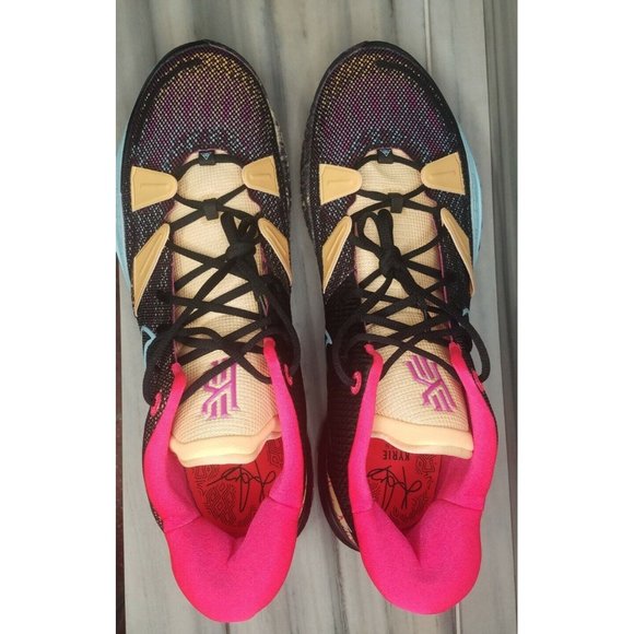 nike kyrie 7 soundwave